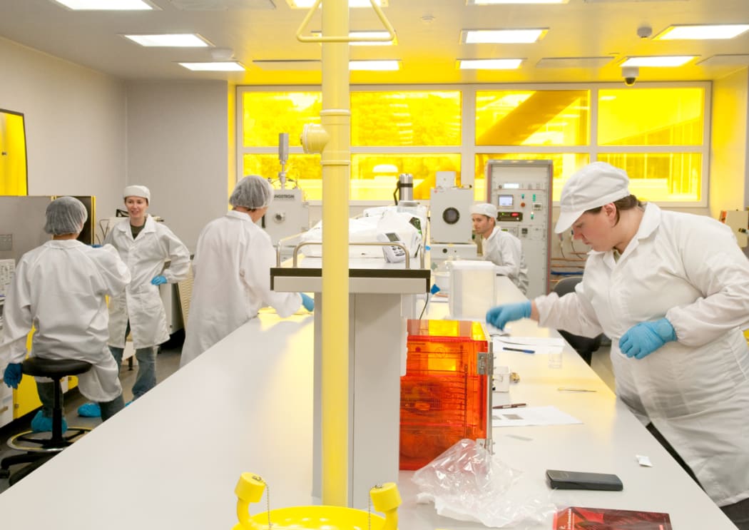 The MacDiarmid clean lab