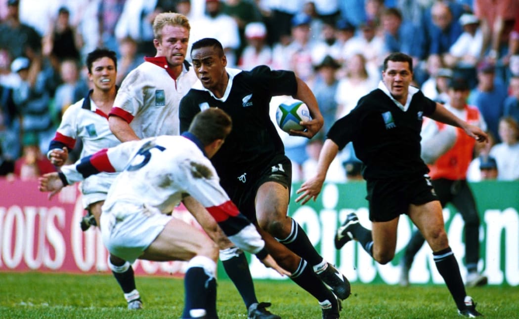 Jonah Lomu in action, New Zealand All Blacks v England, rugby world cup, 1995.