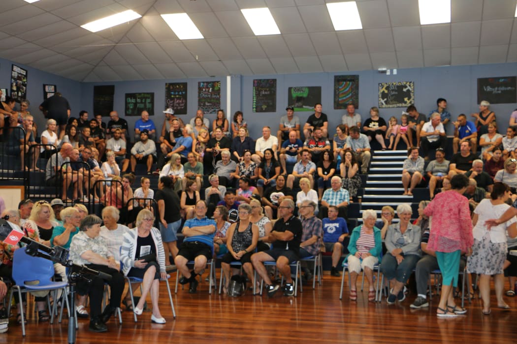 Māngere Bridge residents have challenged authorities to come up with solutions.