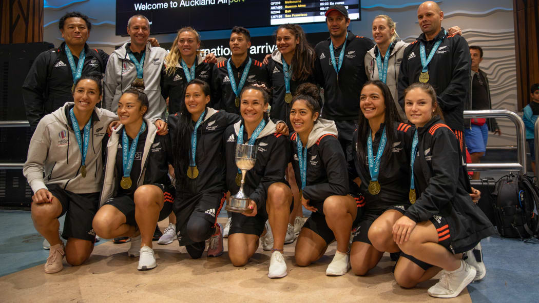 The Black Ferns arrive home in New Zealand after defending their Sevens World Cup title in San Francisco.