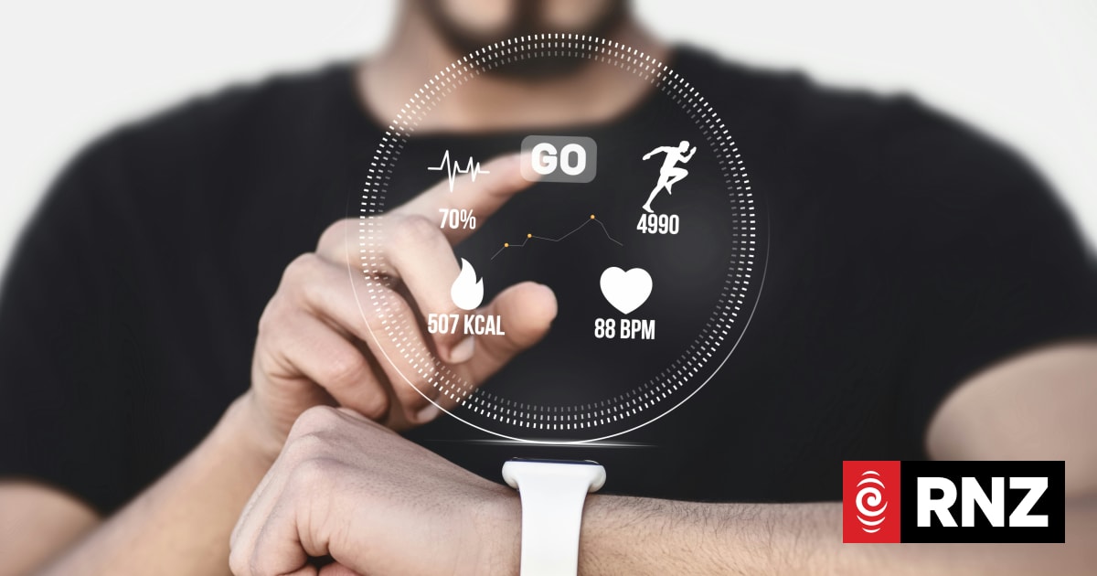 6 ways your smartwatch is lying to you, according to science