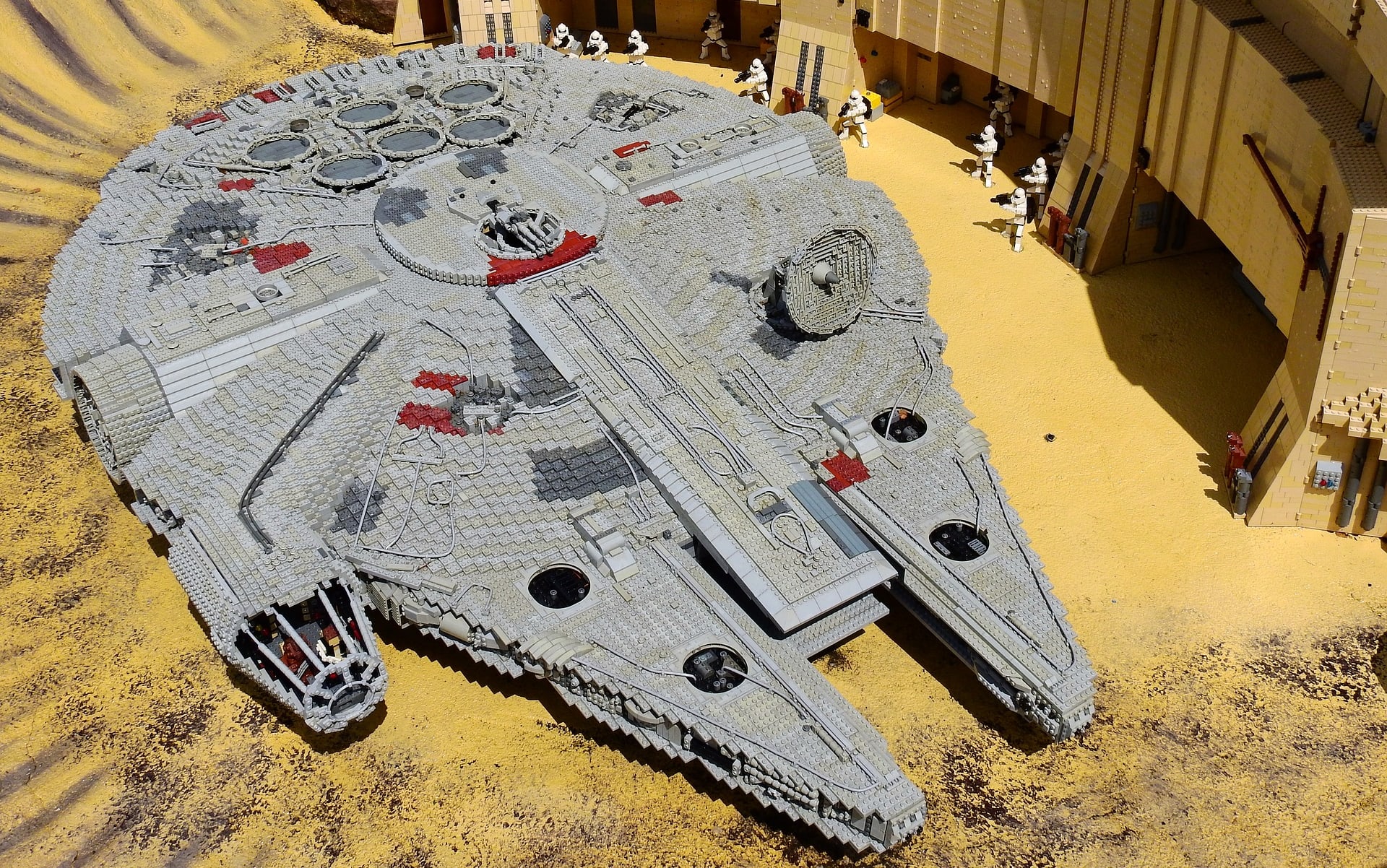 LEGO's Star Wars Millennium Falcon