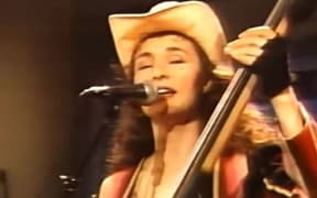Laura Lynch - founding member of Dixie Chicks dies in car crash in Texas