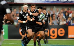 New Zealand under 20 first five Harry Plummer.