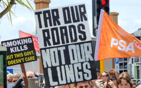 Protesters at the Auckland smokefree rally.