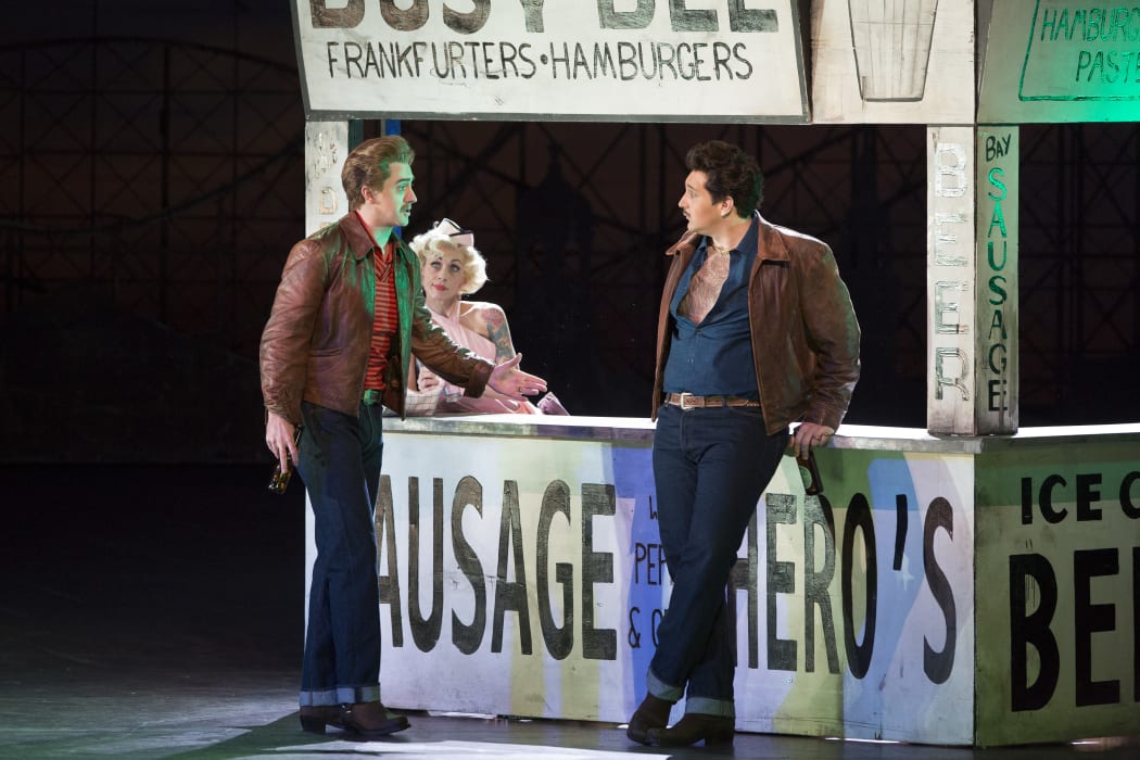 A scene from Cosí fan Tutte at The Metropolitan Opera