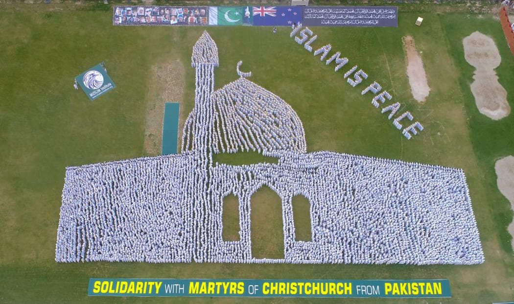 More than 20,000 people in Shorkot, Pakistan created a striking visual tribute to the victims of the Christchurch mosque massacre.