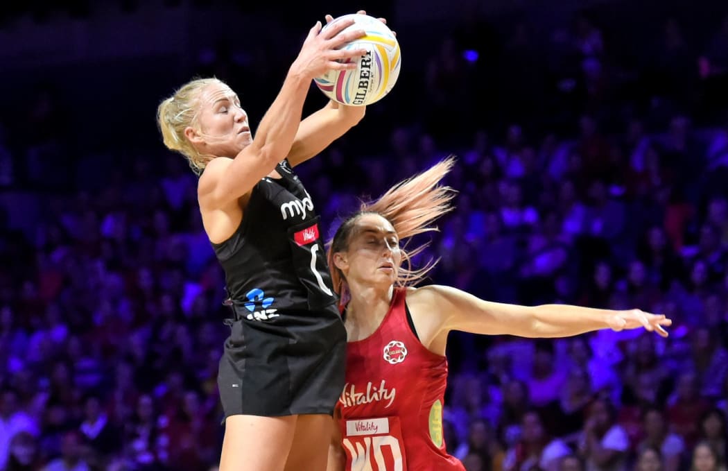 20/07/2019 - Netball - Vitality Netball World Cup 2019 semi final - England v New Zealand - M&S Bank Arena, Liverpool, England - Laura Langman of New Zealand and Jade Clarke of England.
