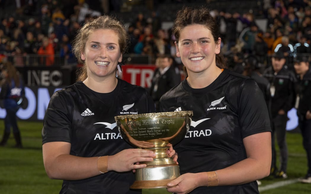Black Fern internationals and sisters Alana and Chelsea Bremner will be on opposing Super Rugby Aupiki sides in 2023.