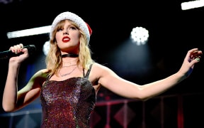 The officer played Taylor Swift's song Blank Space