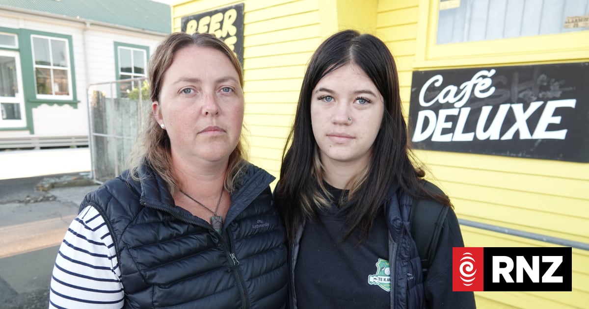 Rural school bus 'disaster' hits parents in the pocket