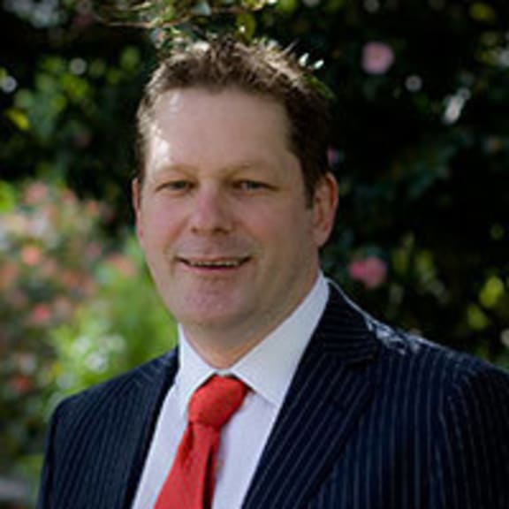 Dr Andrew Williams