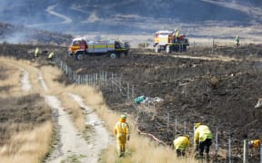 For a third day, firefighters continue to battle a 650-hectare vegetation fire at Christchurch's Port Hills.