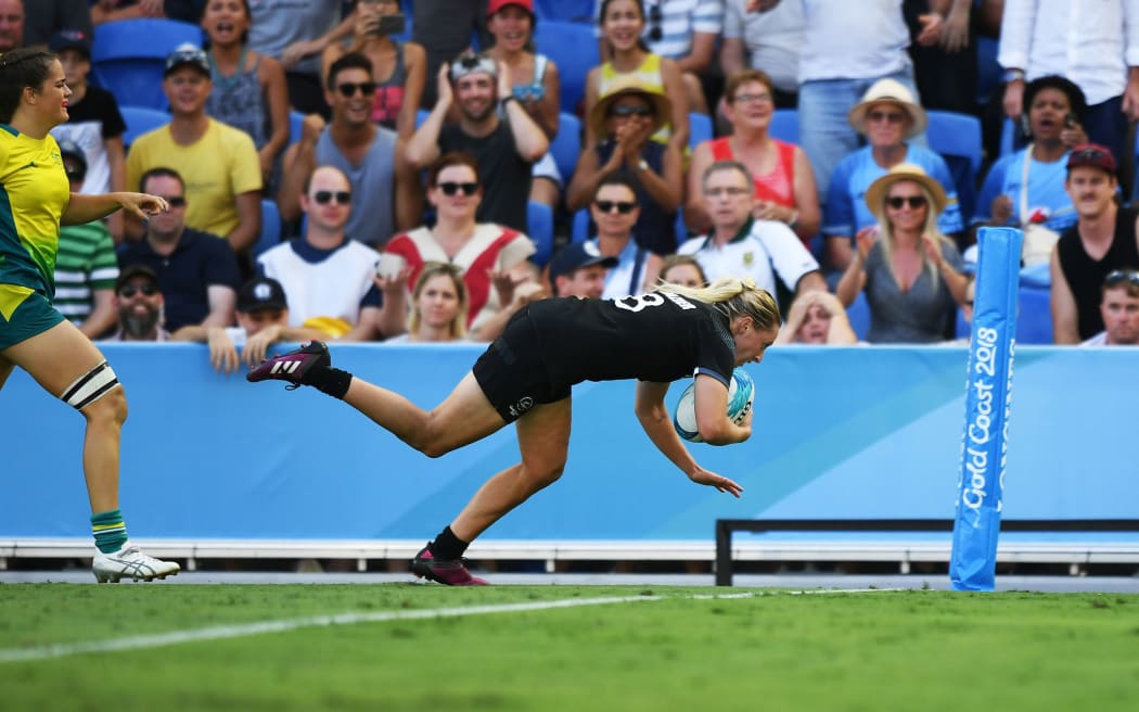 Kelly Brazier scoring the winning try for New Zealand