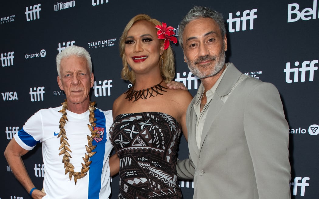 (From L) Football coach Thomas Rongen, former football player Jaiyah Saelua and director Taika Waititi at the premiere of Next Goal Wins during the Toronto International Film Festival on September 10, 2023.