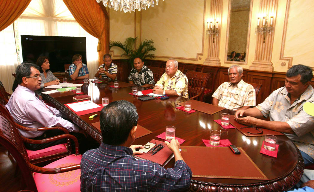 Mayors from Austral islands meet French Polynesia's president