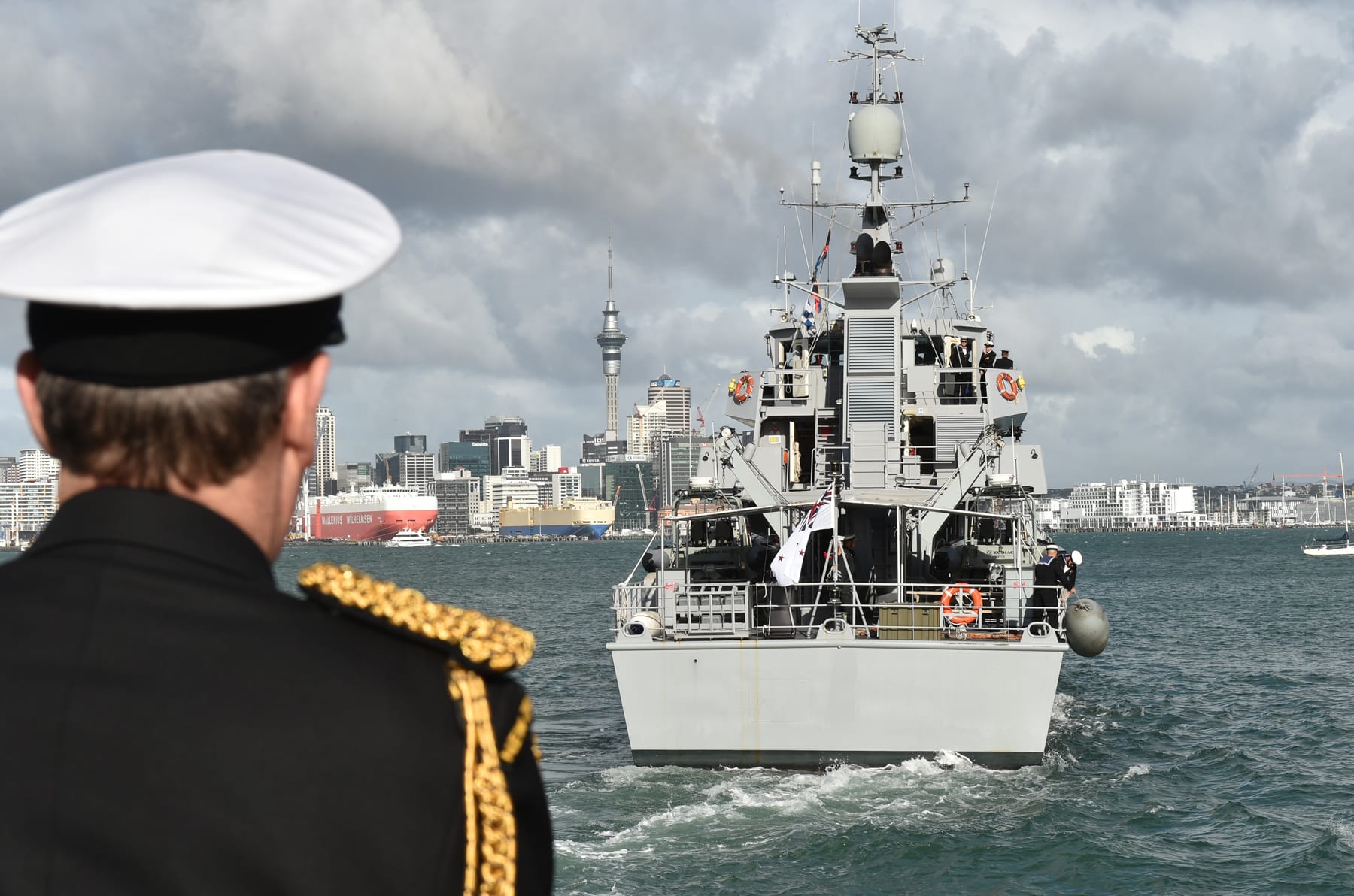 HMNZS Taupo departs for Fiji on Operation Wasawasa.