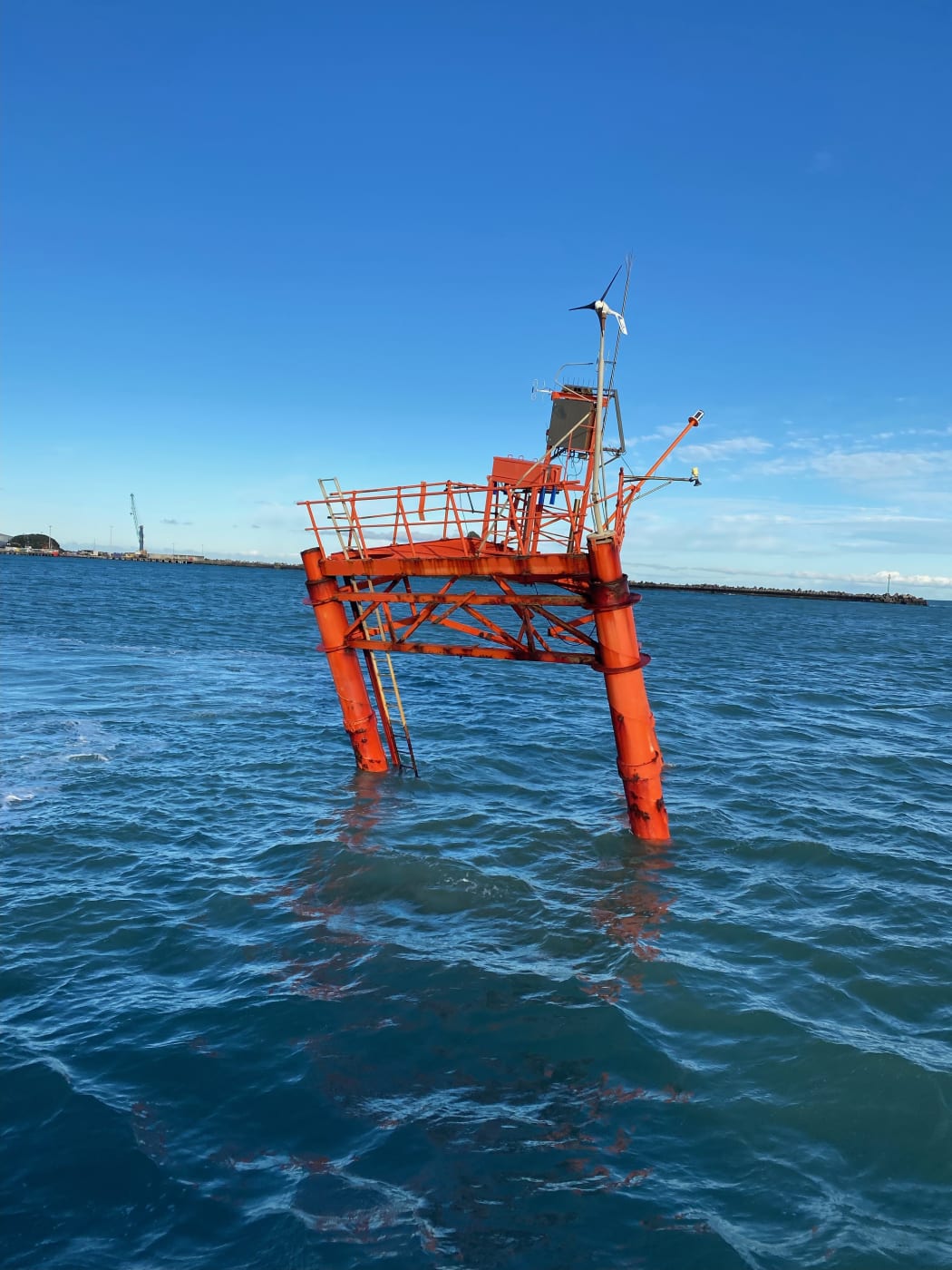 The damaged wave tower off Port Taranaki