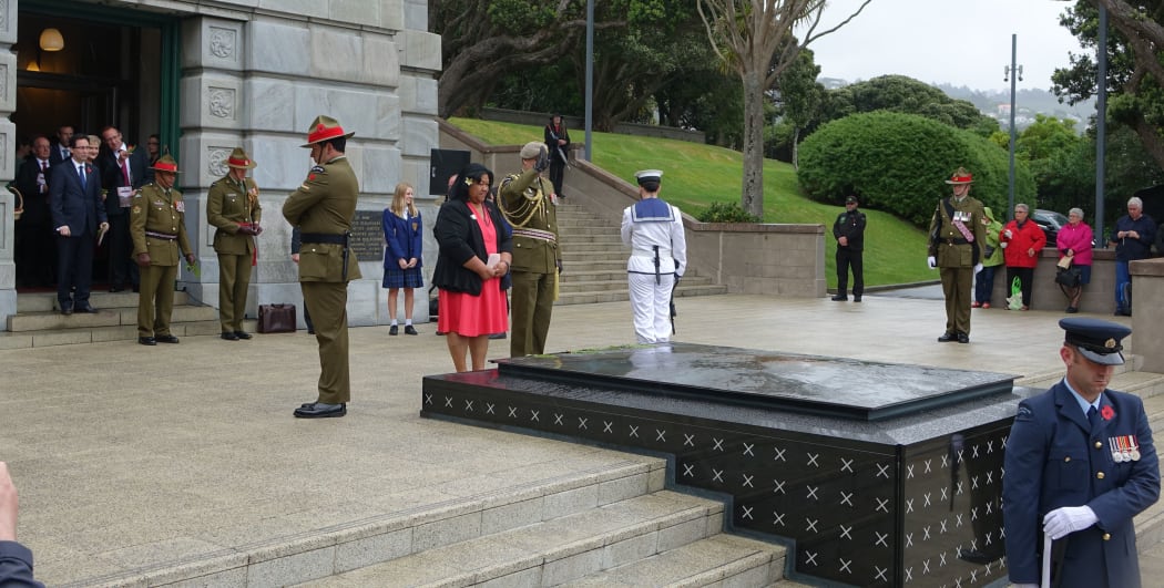 People gathered at the tomb of the Unknown Warrior in Wellington on Armistice Day, 2015