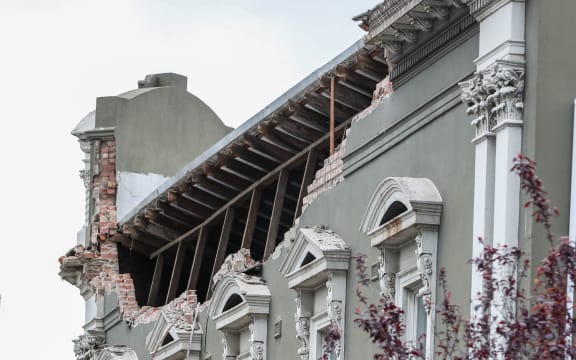 MELBOURNE, AUSTRALIA - SEPTEMBER 22: The exterior of the damaged facade of the Betty Burgers building on Chapel Street is seen following an earthquake on September 22, 2021 in Melbourne, Australia.