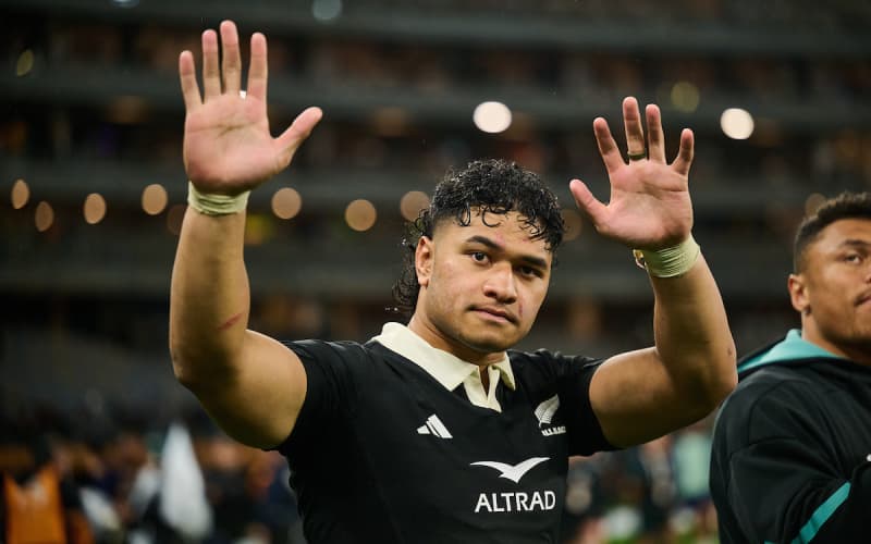 'She didn't want to watch another game': Wallace Sititi on mum's ...
