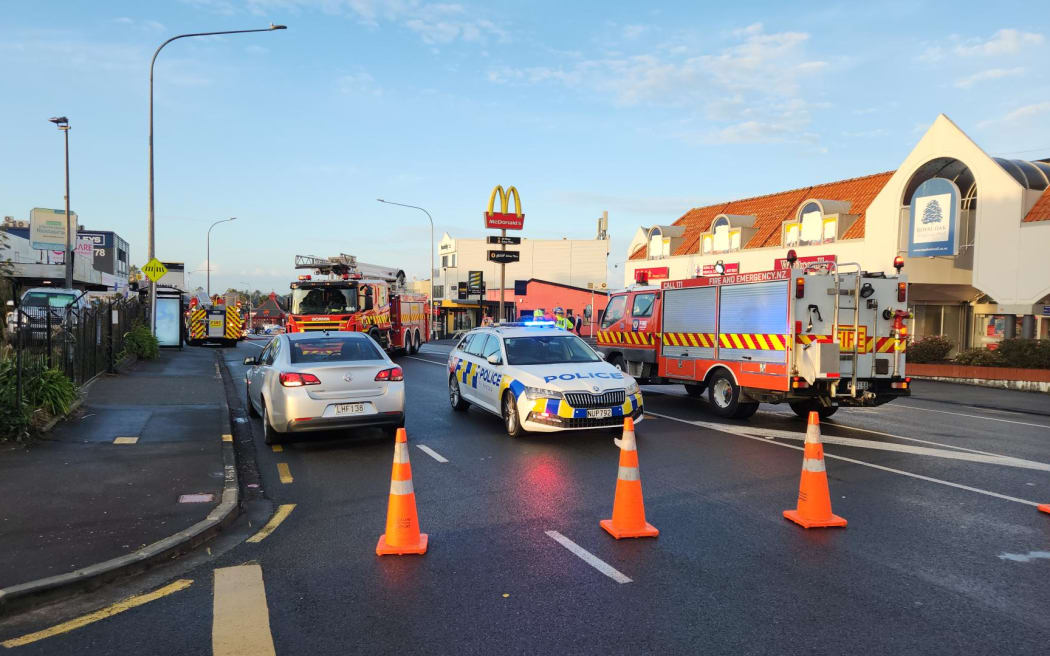A section of Manukau Road was closed while firefighters fought the blaze.