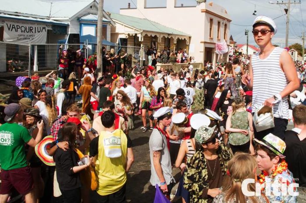 Dunedin's Hyde St Key Party (2015)