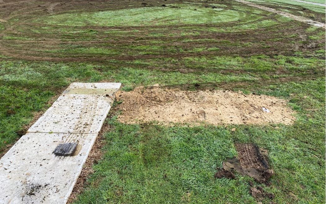 Burnout damage on the graves