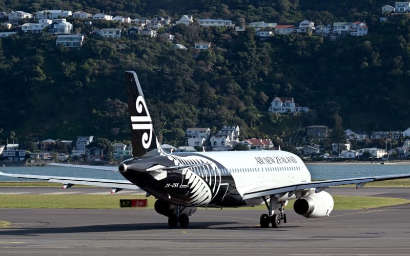 An Air New Zealand Airbus A320 aircraft departing Wellington Airport on 27 June, 2022.