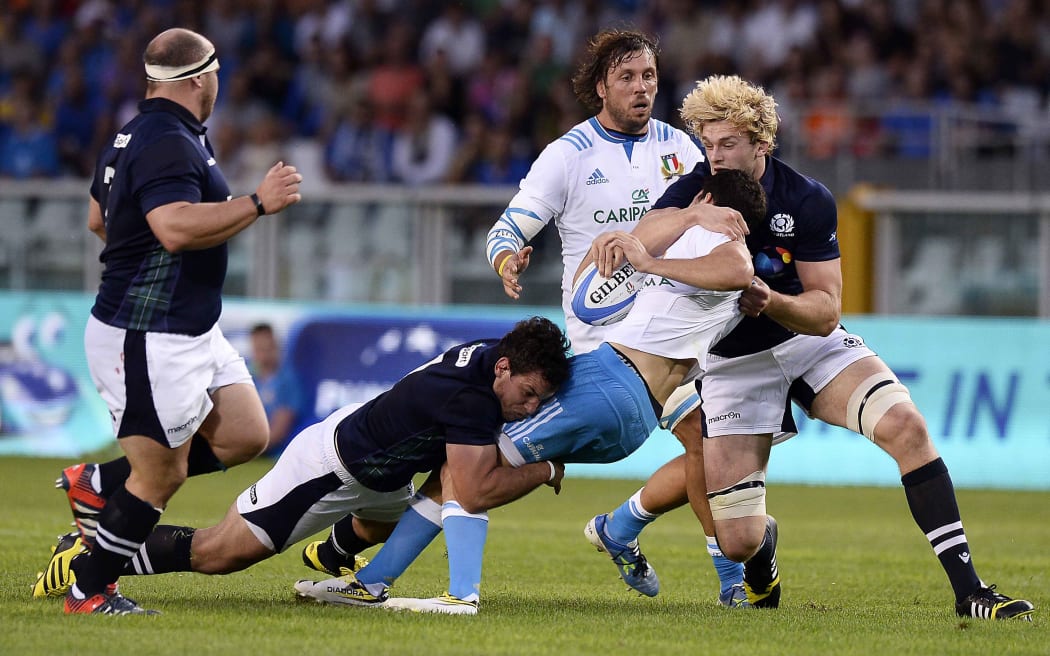 Scotland's beaten Italy 16-12 in Turin