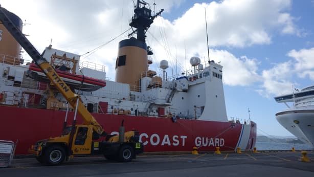 US ship docks in Wellington after crushing ice in Antarctica | RNZ