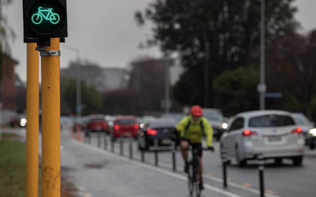 PETER MEECHAM/STUFF
Cyclists and vehicles now share Park Tce in Christchurch after the temporary bike lanes were installed in May.