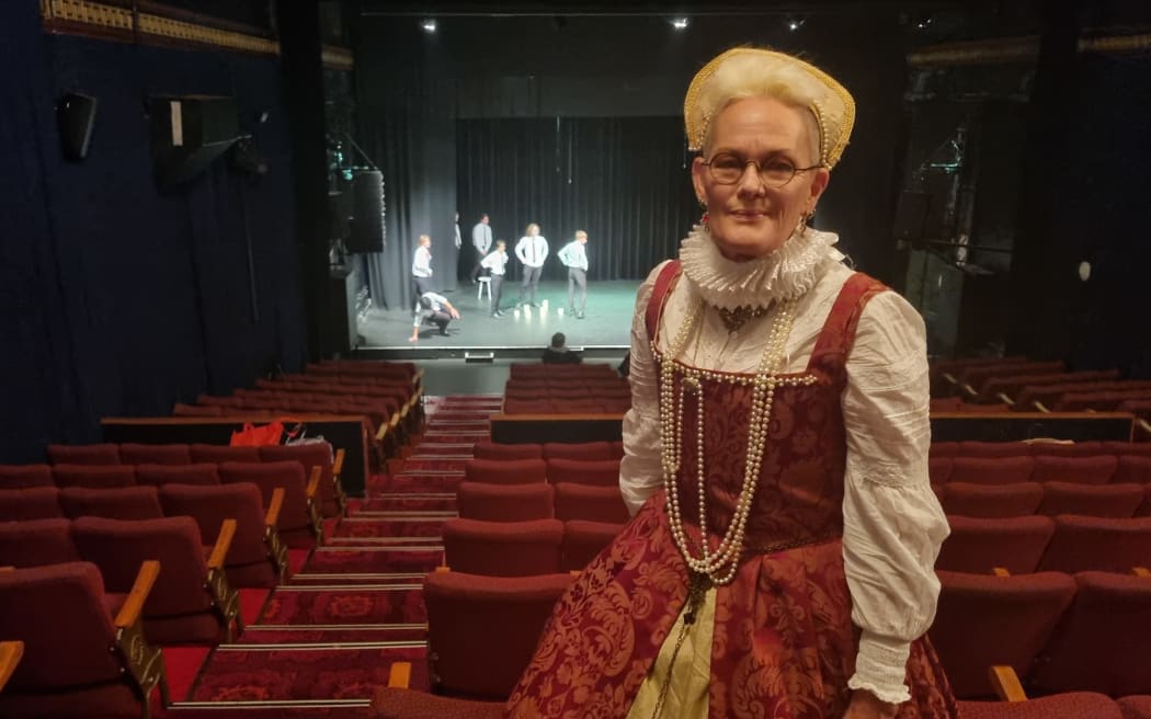 Stratford Shakespeare Trust secretary Jo Stallard donned full Elizabethan costume to MC the event.