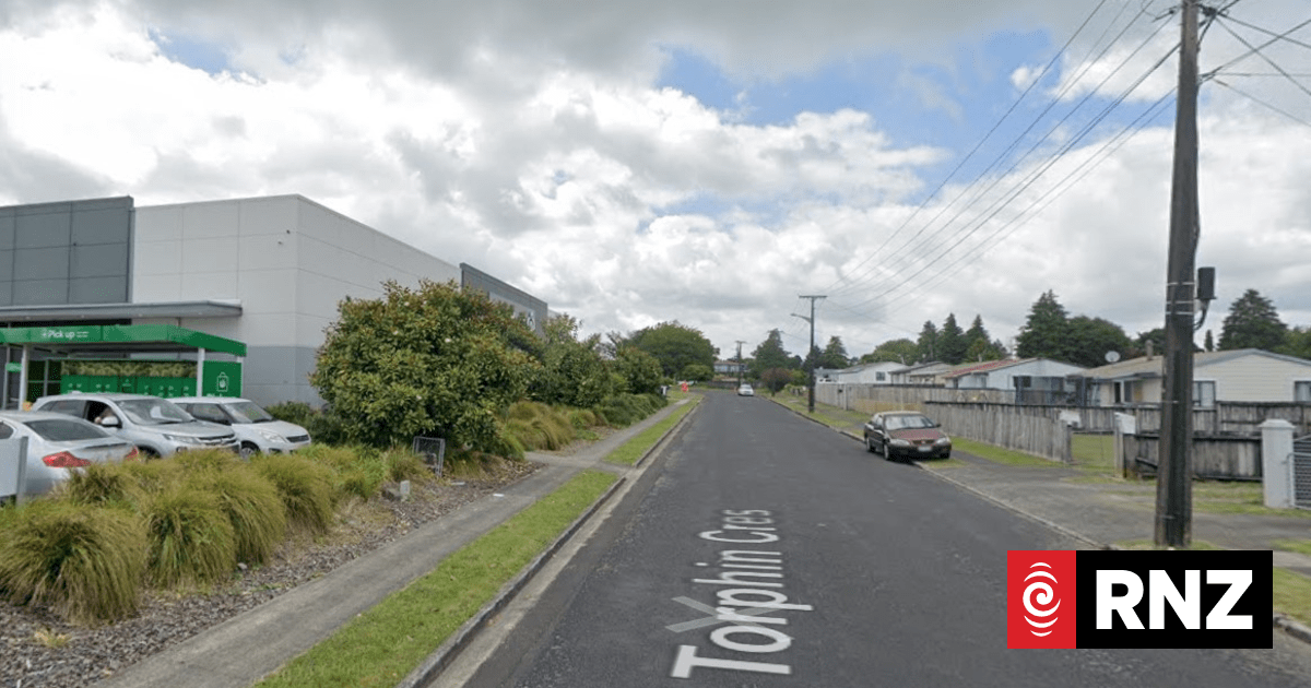 Child on bike struck by car in Tokoroa hit-and-run