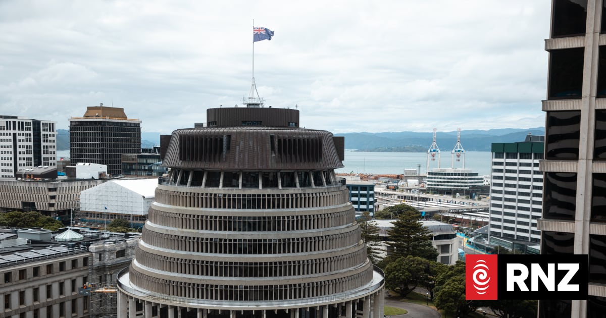 'Can't be put off forever': Beehive could be vacated for up to 18 months for repairs