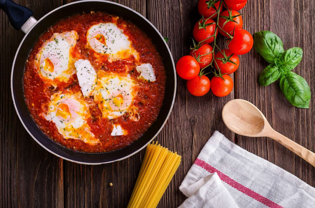 A Mediterranean diet promotes brain health.