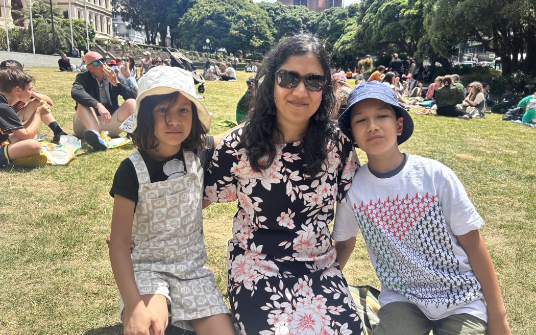 Families and children gather for a picnic on Parliament's lawn calling for a ceasefire in Gaza on 25 January 2024.