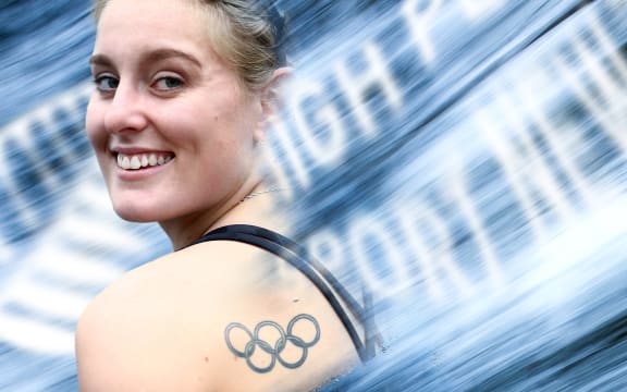 Olivia Podmore and motion blur background