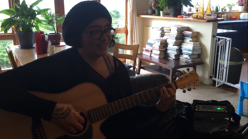 Puawai with her Cole Clark Guitar, Betty