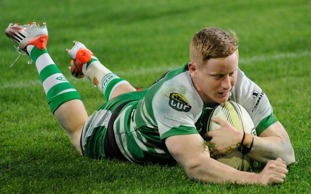 Hamish Northcott scores a try for Manawatu against Otago Friday 10 October 2014.