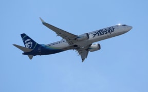 SAN FRANCISCO, CALIFORNIA - MARCH 07: An Alaska Airlines plane takes off from San Francisco International Airport on March 07, 2022 in San Francisco, California. Airline stocks fell sharply on Monday as jet fuel prices surged to their highest level in thirteen years hampering airline efforts to rebound from two years of the COVID-19 pandemic.   Justin Sullivan/Getty Images/AFP (Photo by JUSTIN SULLIVAN / GETTY IMAGES NORTH AMERICA / Getty Images via AFP)