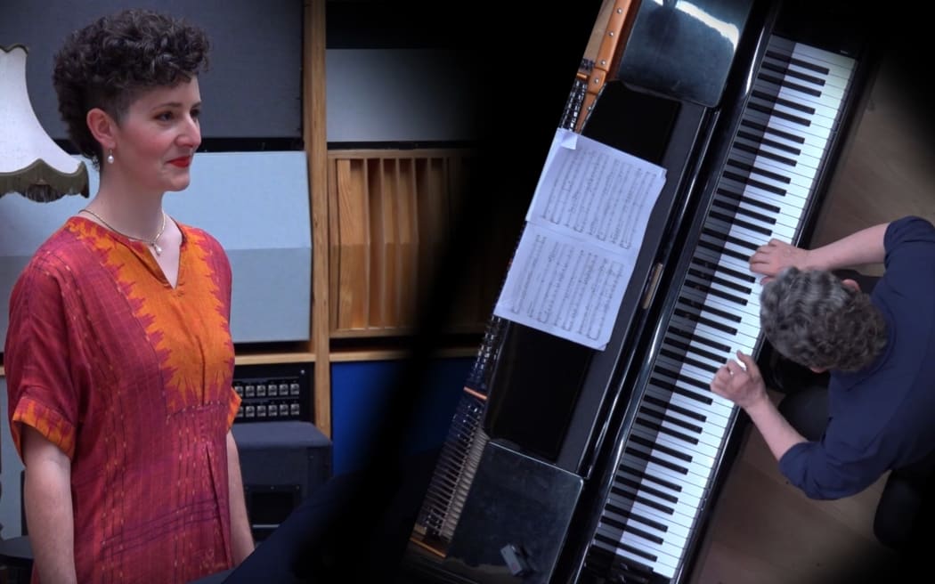 Tessa Romano (mezzo-soprano) & Terence Dennis (piano) performing Anthony Ritchie's piece, You! Who? - a poem by Fiona Farrell