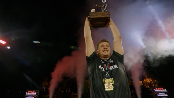 Rookie Taranaki axeman cuts it fine to win world title | RNZ