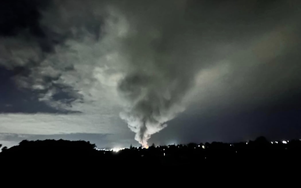 A large fire has broken out in Auckland's Takanini.