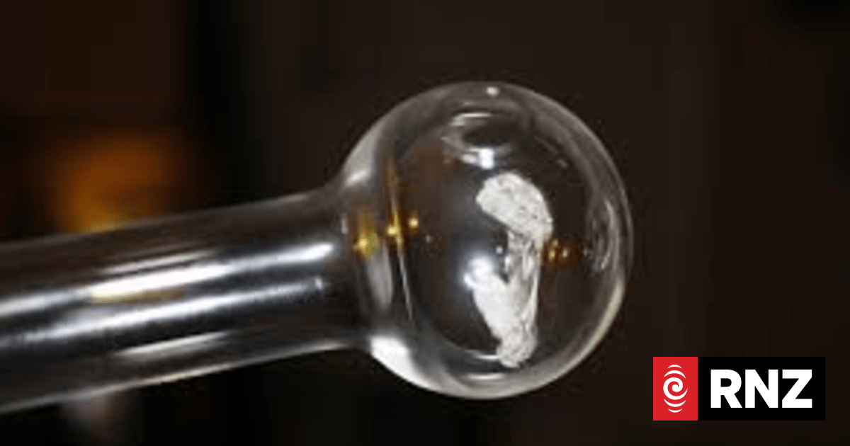 Call for more action on meth contaminated houses | RNZ