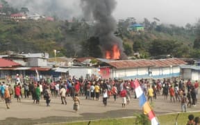 Security forces fired warning shots to disperse a crowd of about 200 after they reportedly disrupted an Islamic prayer meeting and attacked a mosque in Tolikara, Papua.