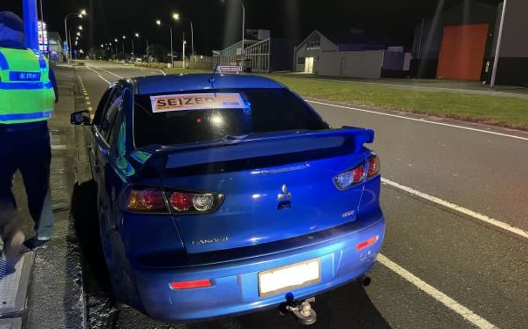 Wellington Police have cracked down on street racers in the Hutt Valley again, issuing 32 infringement notices overnight.
Last night, 10 vehicles were pink or green stickered, three licences were suspended, 32 infringement notices issued, three vehicles impounded, and three drivers summonsed for excess breath alcohol.
Four vehicles were also seized by bailiffs and a large number of fines collected.
The Police say they are committed to holding illegal street racers to account as they know the impact their activity has on the community.