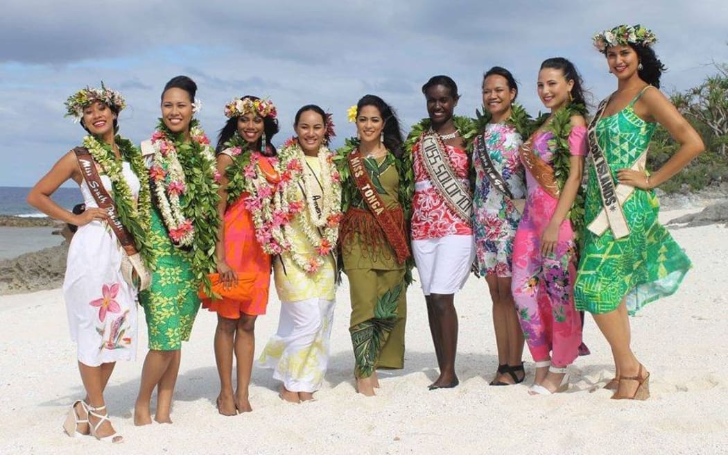 Miss Pacific Islands contestants, with former Miss South Pacific Teuira Napa.