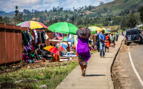 A road side market in Mendi, Papua New Guinea, Highlands.