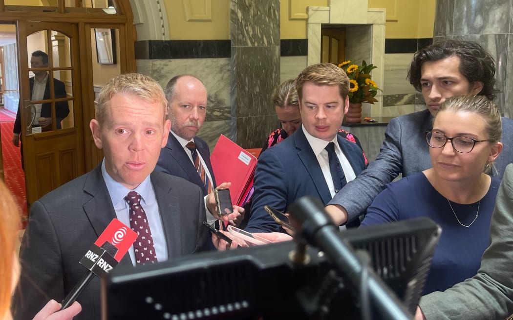 Chris Hipkins announces Stuart Nash's resignation as Police Minister